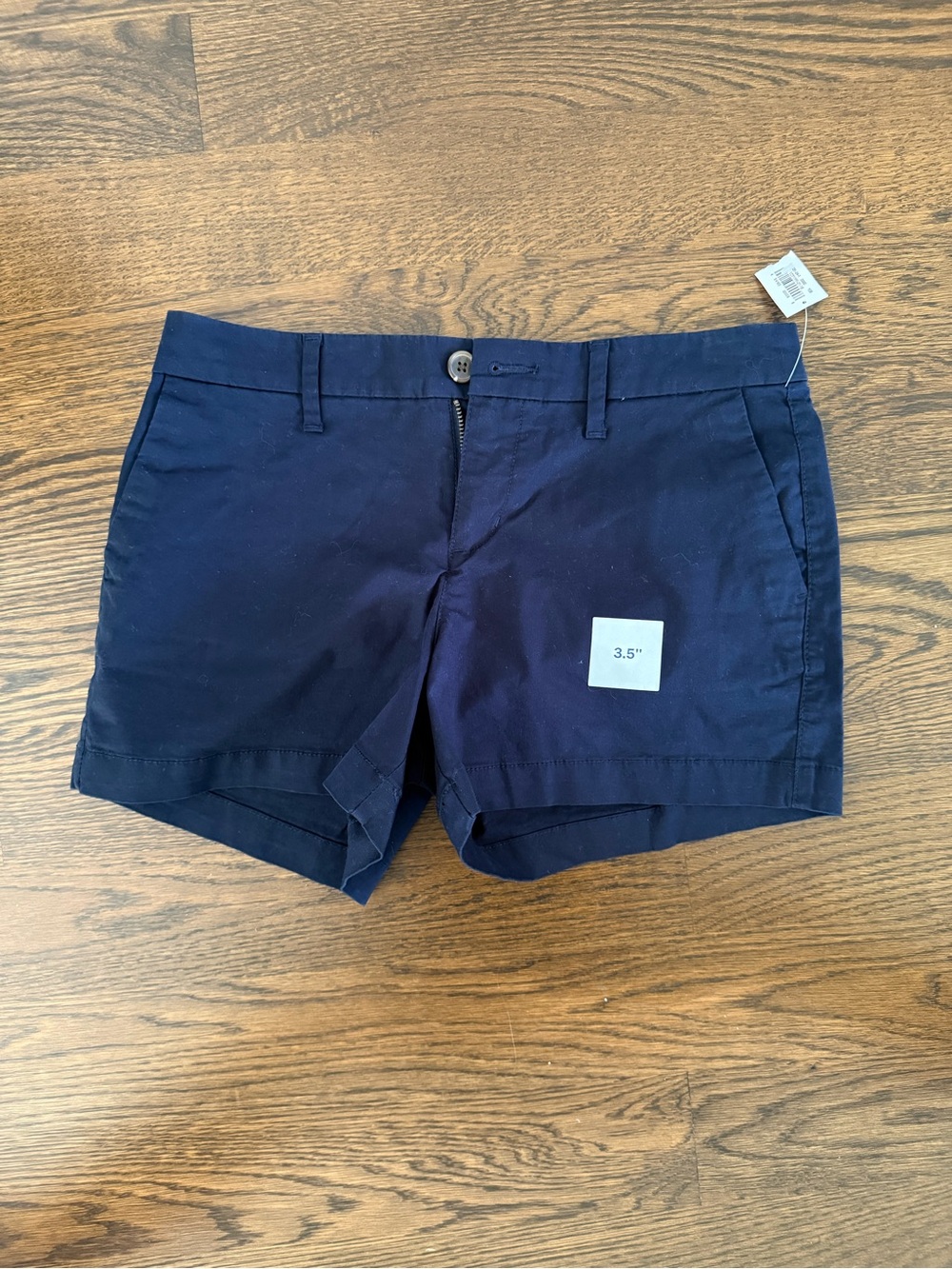 🆕Old Navy Navy 3.5 inch Chino Shorts